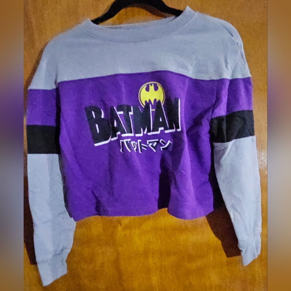 Batman   Crop  Sweatshirt  Size. XS